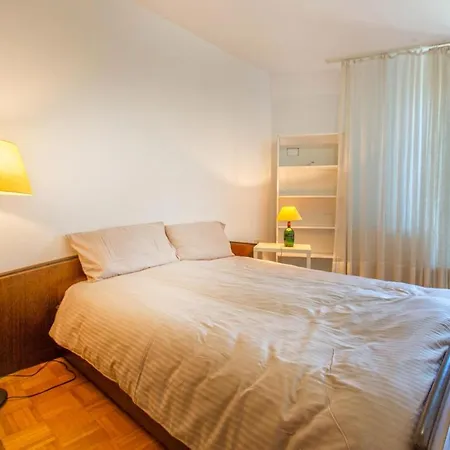 아파트 Lovely Apartment In Portoroz With House Sea View